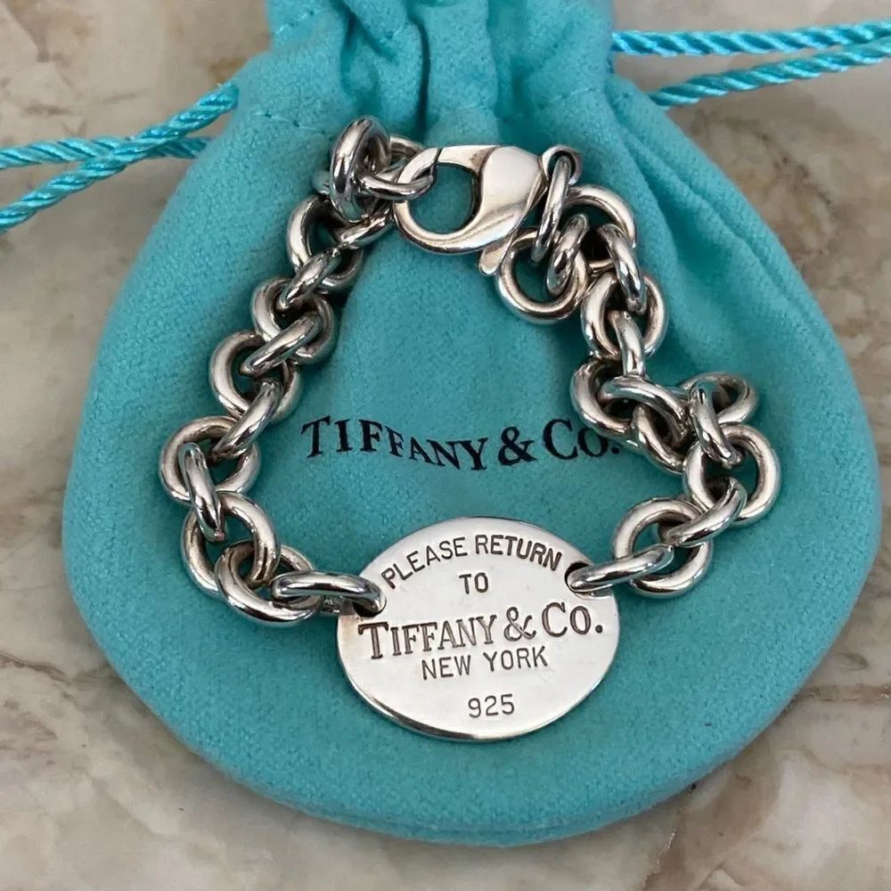 Tiffany & Co. Return to Tiffany Oval Tag Sterling Silver Bracelet - Picture 2 of 8